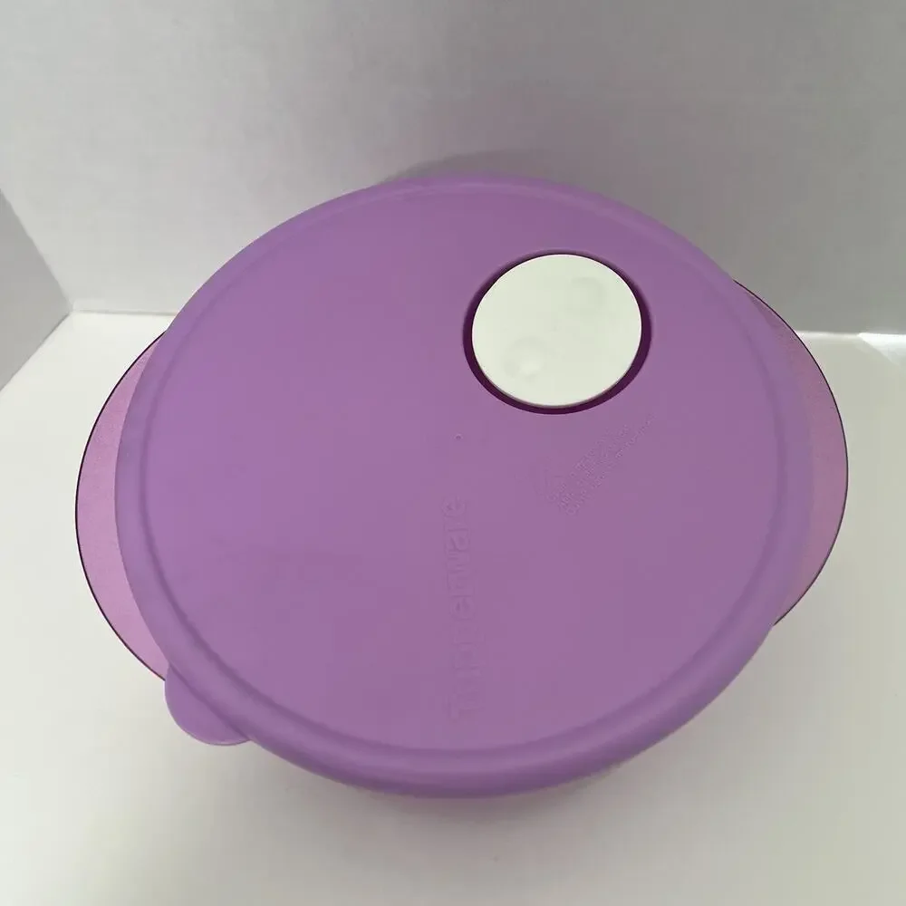 NEW Tupperware Microwave Round Rock N Serve 3.3L 3.5 qtr Purple Sheer With Lid